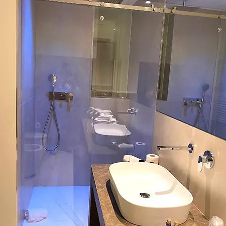 Euvodia Luxury ماتيرا