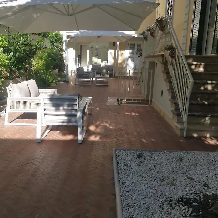 Euvodia Luxury Affittacamere 4*