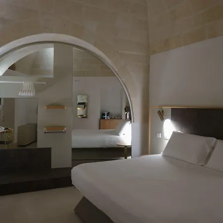 Euvodia Luxury ماتيرا