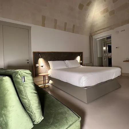 Euvodia Luxury Матера