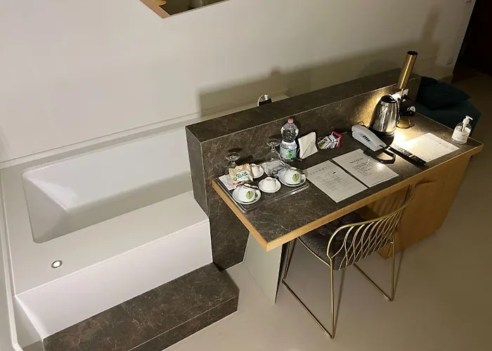 Euvodia Luxury Affittacamere 4*