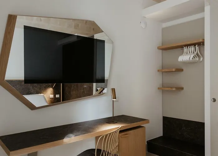 Euvodia Luxury Affittacamere 4*